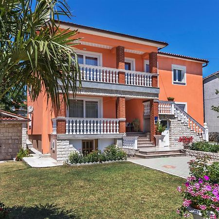 2 Bedroom Lovely Apartment In Labin Labin  Zewnętrze zdjęcie