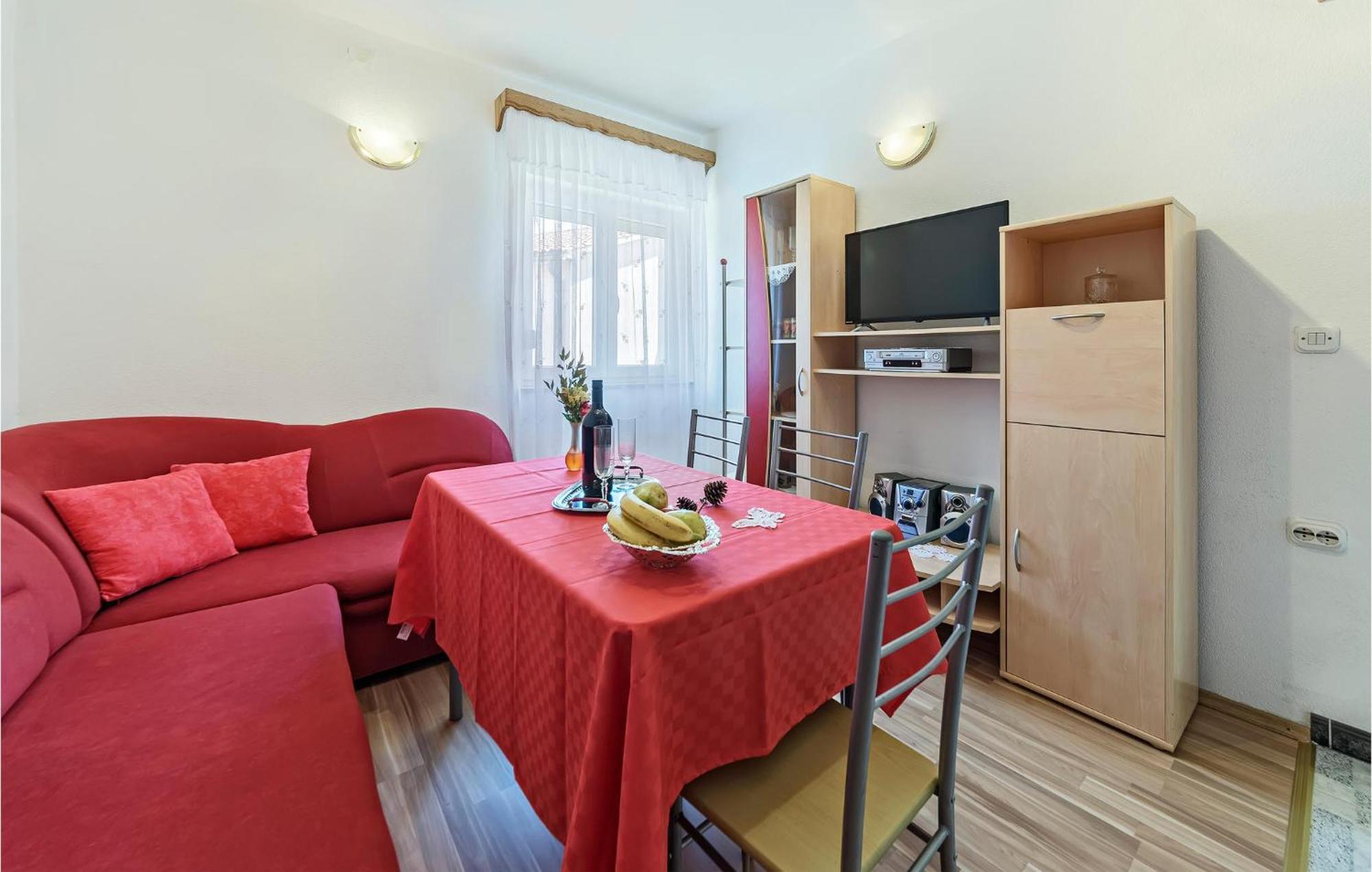 2 Bedroom Lovely Apartment In Labin Labin  Zewnętrze zdjęcie